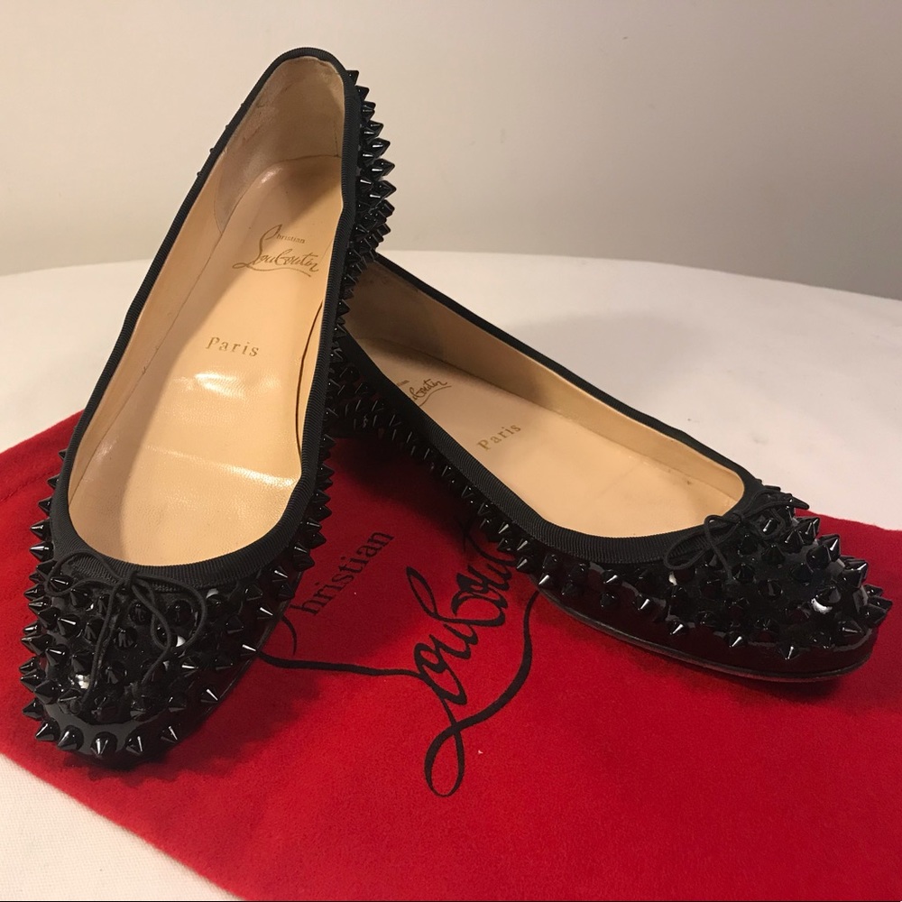 Christian Louboutin🖤black patent spike ballerinas